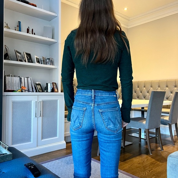 MOTHER jeans in mid-blue wash, high rise, size 23 - Picture 2 of 5